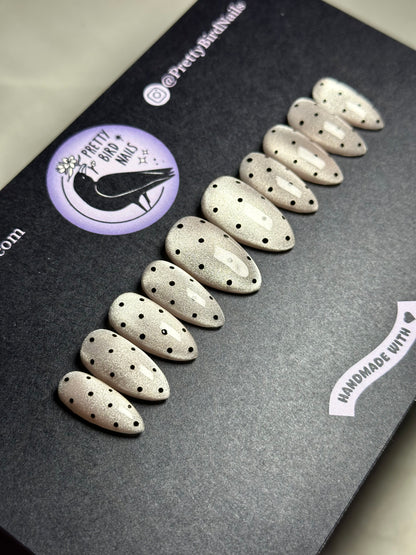 Champagne Dots